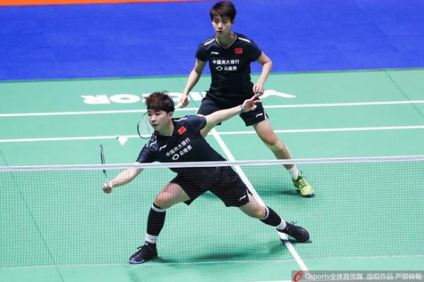 中羽赛杜玥/李茵晖化解两局点 险胜对手进女双8强