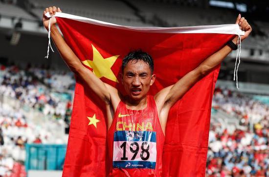 中长跑马拉松启程多哈 多布杰力求突破2小时08分