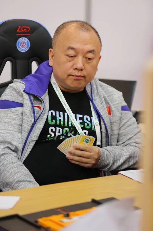 鞠传成：接受结果 继续为中国突破百慕大杯成绩拼搏